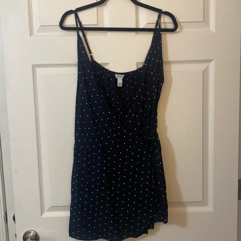 Arizona Jean Co. Polka Dot Romper 💙🤍